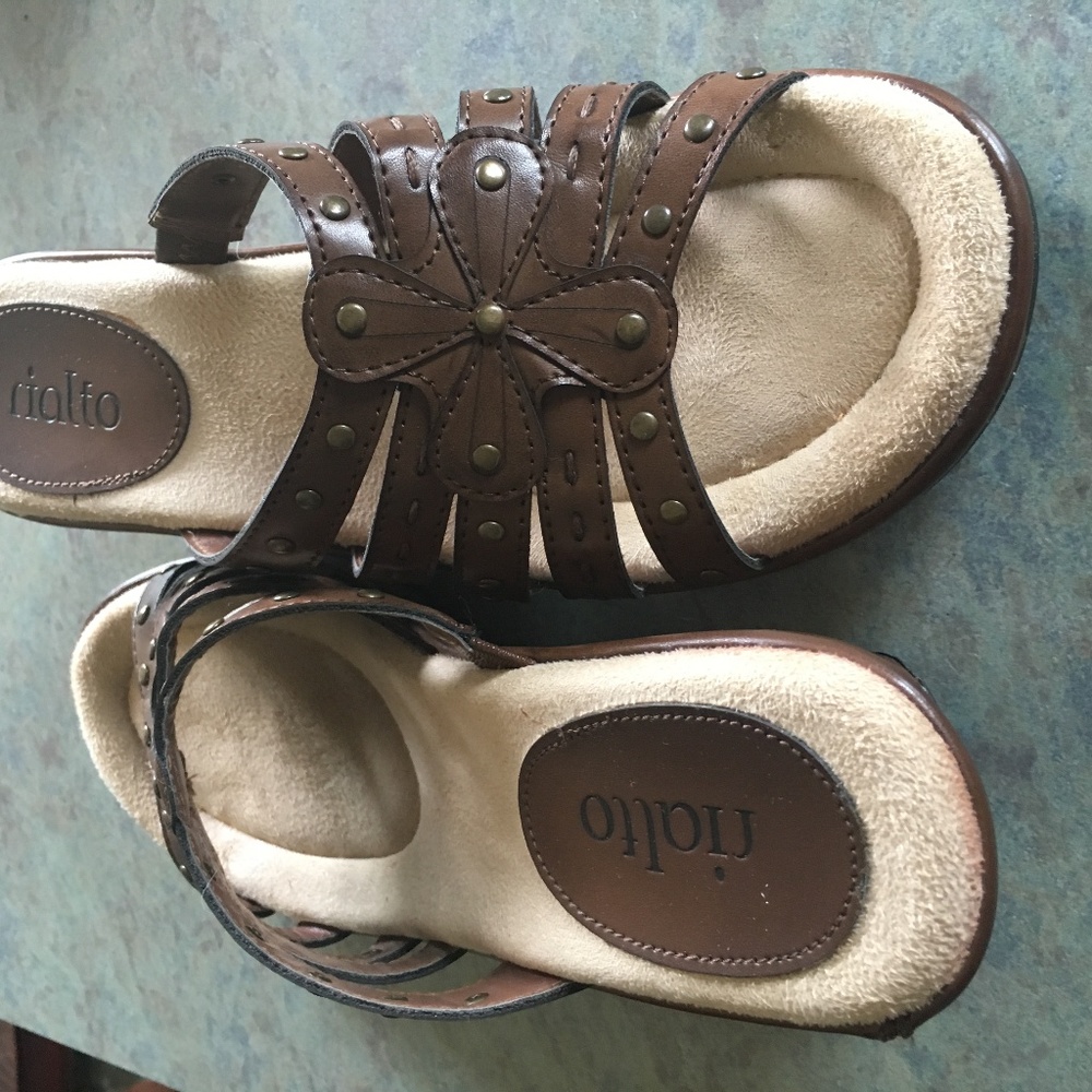 Womens shoes